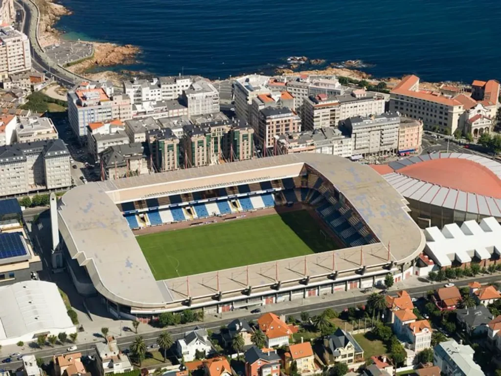 Deportivo dan Elche Menurunkan Skuad Utama di Riazor