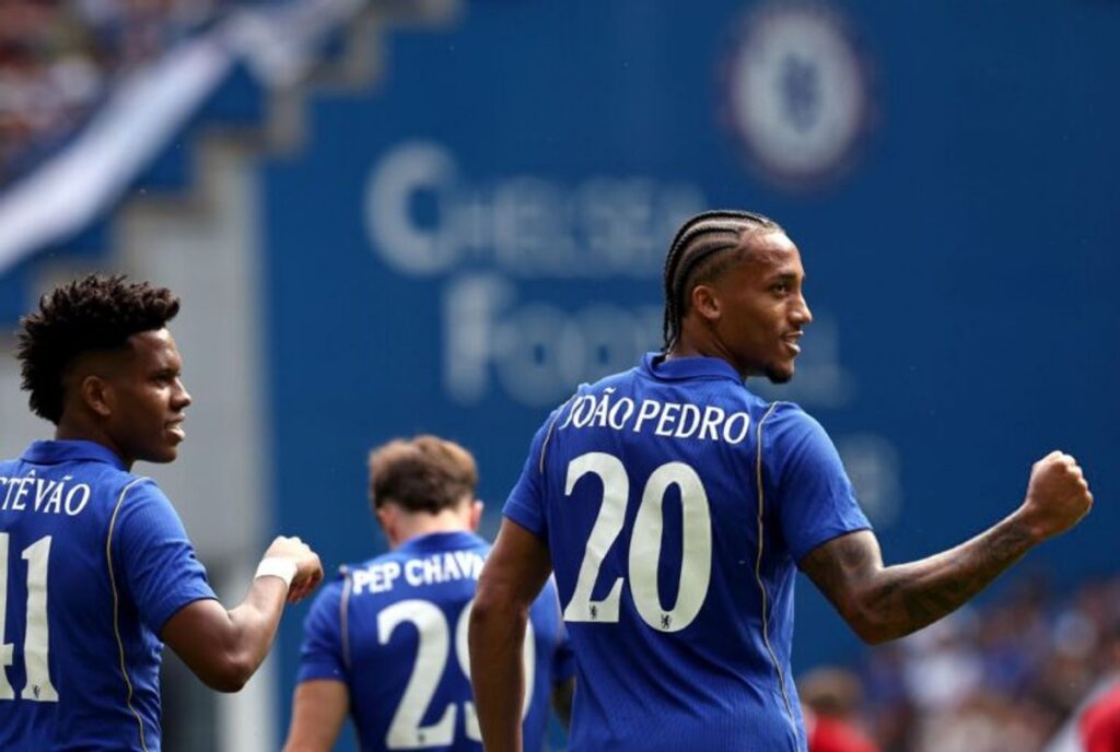 Transfer Morgan Rogers ke Chelsea Memicu Perdebatan Pengamat