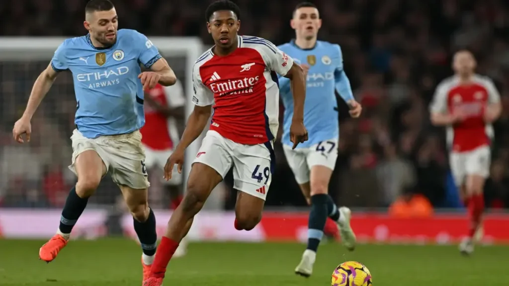 Mikel Arteta Tegaskan Myles Lewis Skelly Bertahan di Arsenal