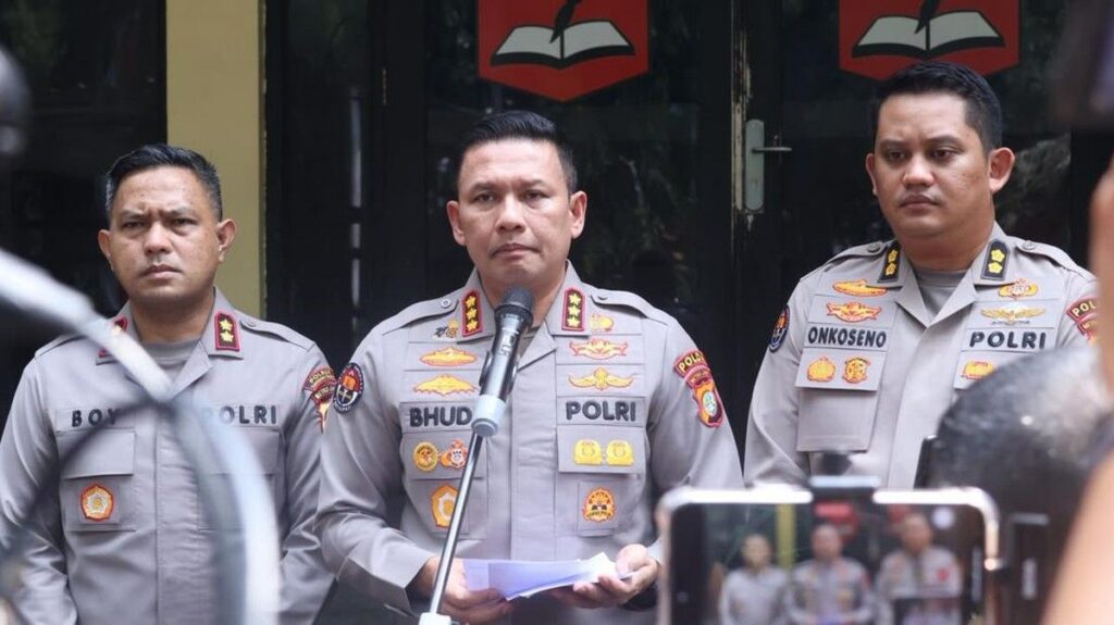Polda Metro Jaya Pulangkan Dua Pemilik Senjata Tajam Aksi Tosari