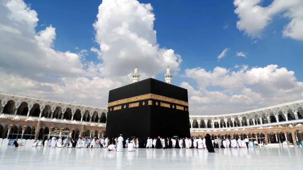 Pria Kristen di Mesir Menang Umrah Gratis demi Tetangga Muslim
