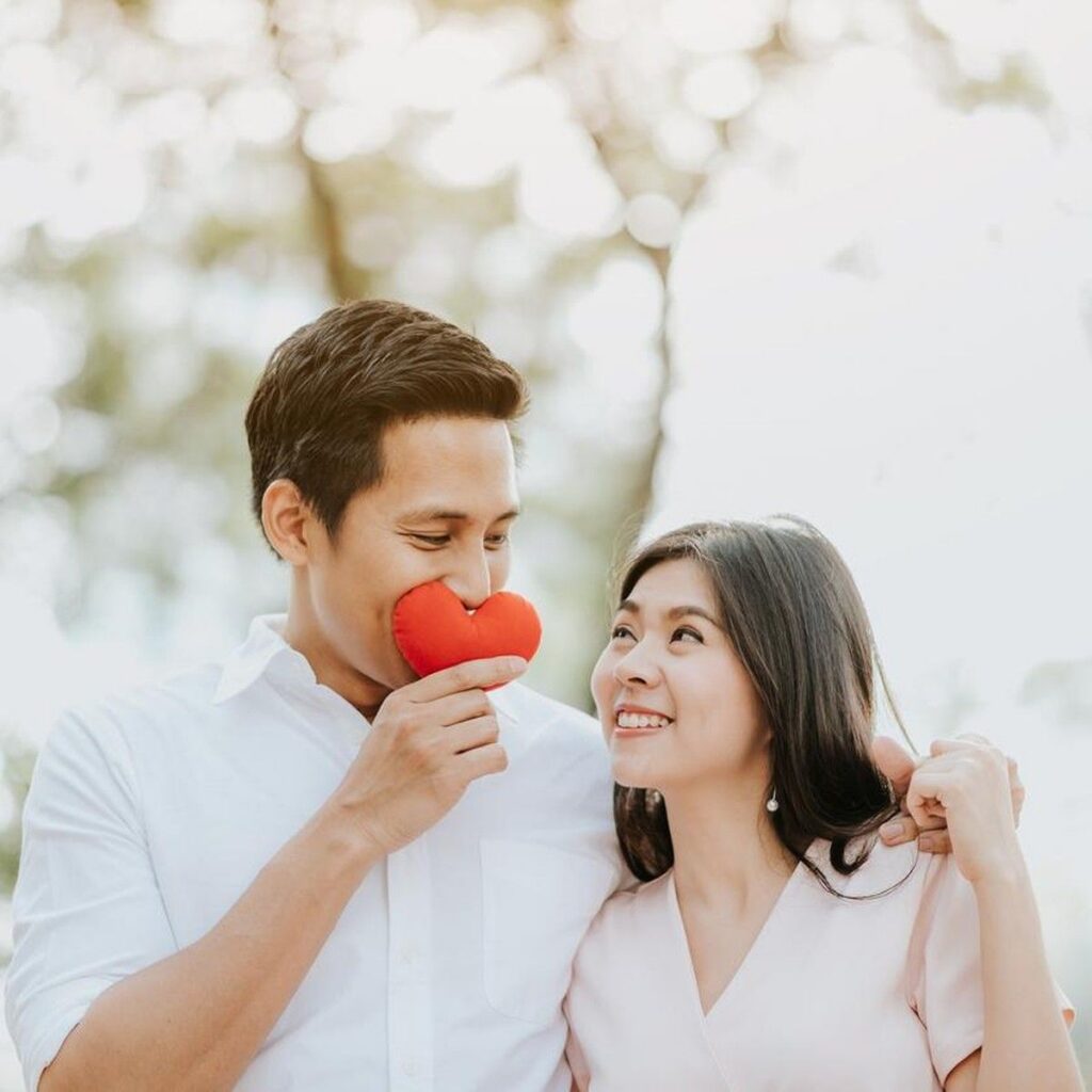 Kata-kata suami istri romantis untuk saling menguatkan saat berjuang