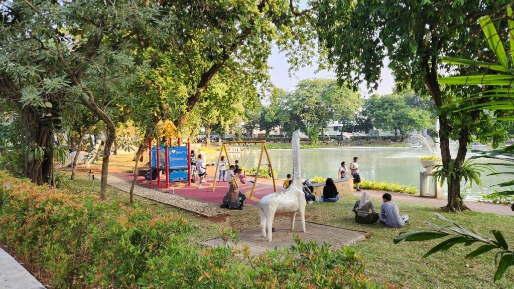 Taman Situ Lembang Menyambut 100 Tahun dengan Suasana Asri di Menteng