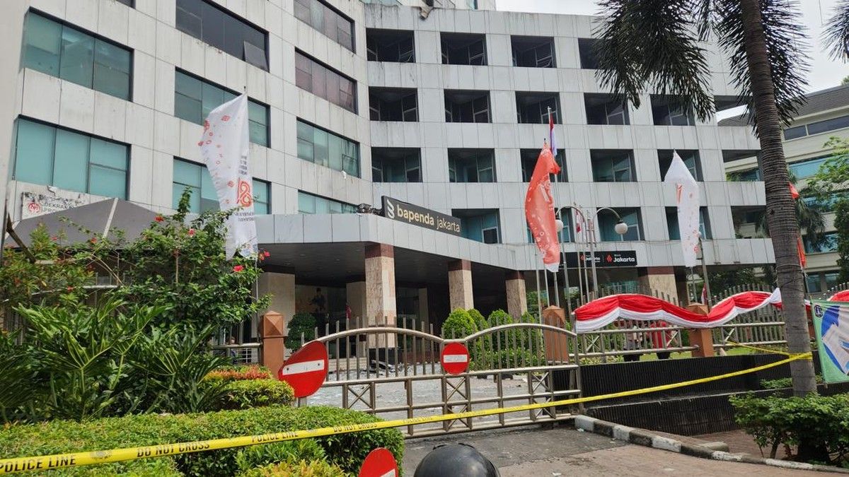 Polisi Selidiki Penyebab Kebakaran Gedung Bapenda DKI Jakarta