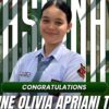 Celine Olivia Apriani Theo Bertugas Sebagai Pembawa Baki Istana Merdeka