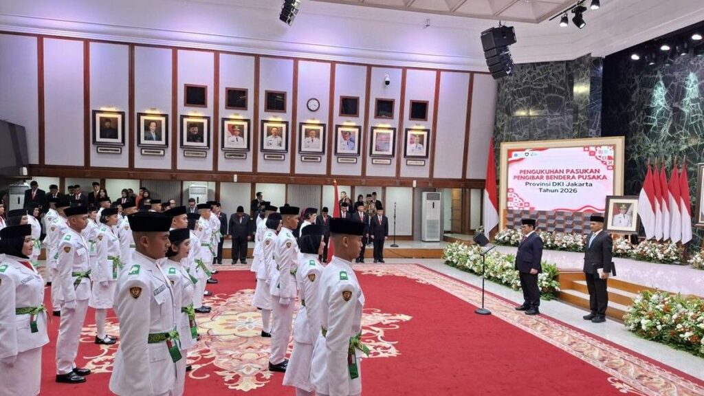 Pramono Anung Kukuhkan 44 Anggota Paskibraka DKI Jakarta 2026