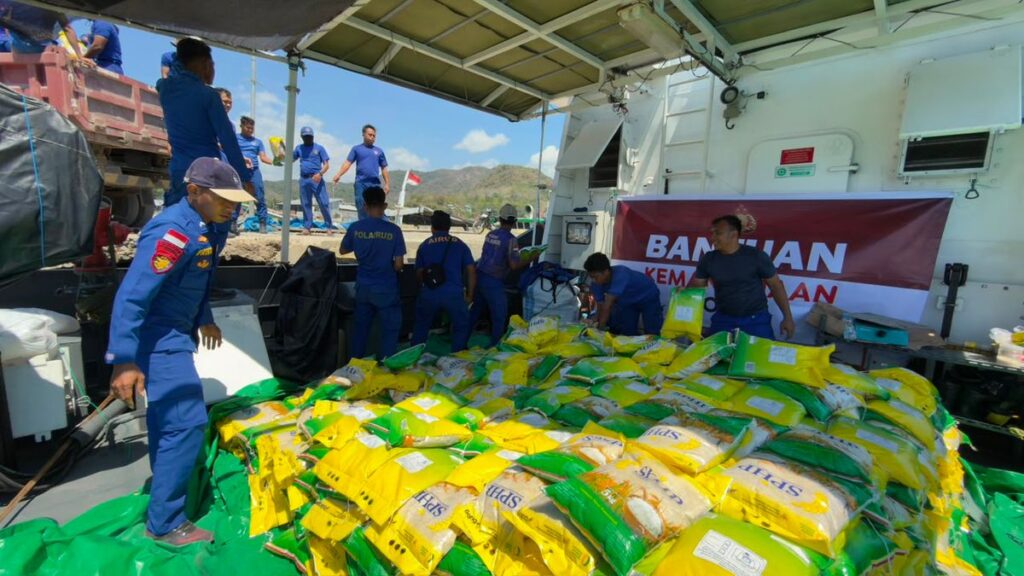 Pemerintah dan Polri Kirim Bantuan Bencana Gempa Flores NTT