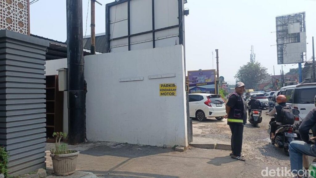 Polisi Selidiki Pria Misterius Bawa Mainan Mirip Pistol di Ciputat