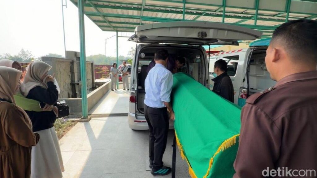 Kecelakaan Beruntun di Tol Batang Semarang Menewaskan Tiga Orang