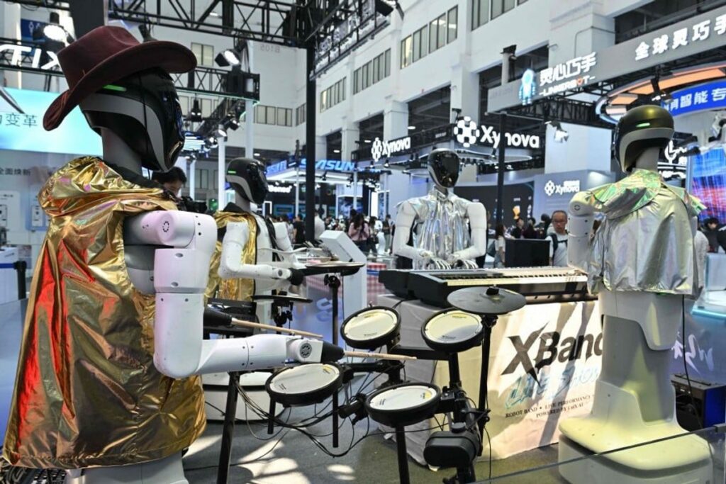 Konferensi Robot Dunia 2026 Pamerkan Inovasi Industri Tiongkok