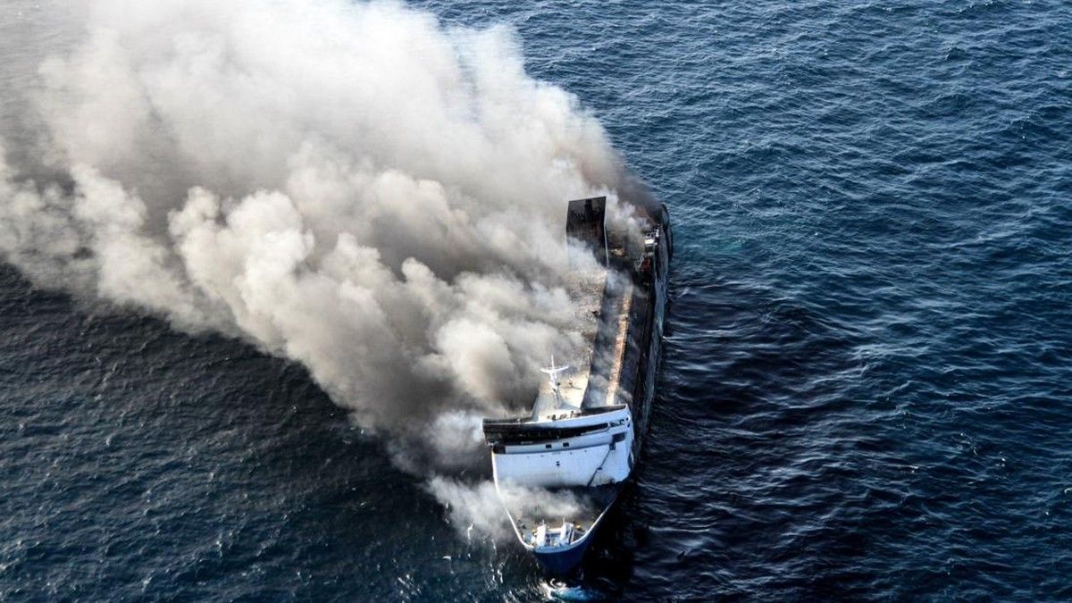 Menhub Siapkan Sanksi Tegas PT Atosim Lampung Pelayaran Buntut Kebakaran KMP Mutiara Sentosa II