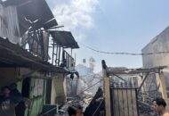 Kebakaran Hanguskan 37 Bangunan di Duren Sawit Jakarta Timur