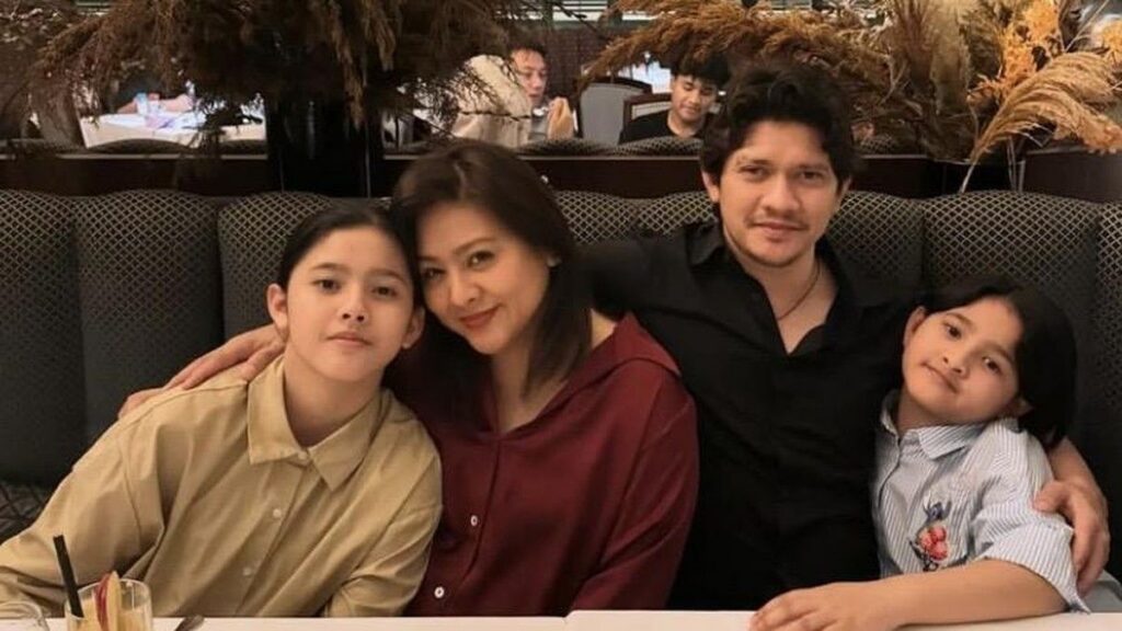 Iko Uwais Sambut Kehamilan Anak Ketiga Audy Item