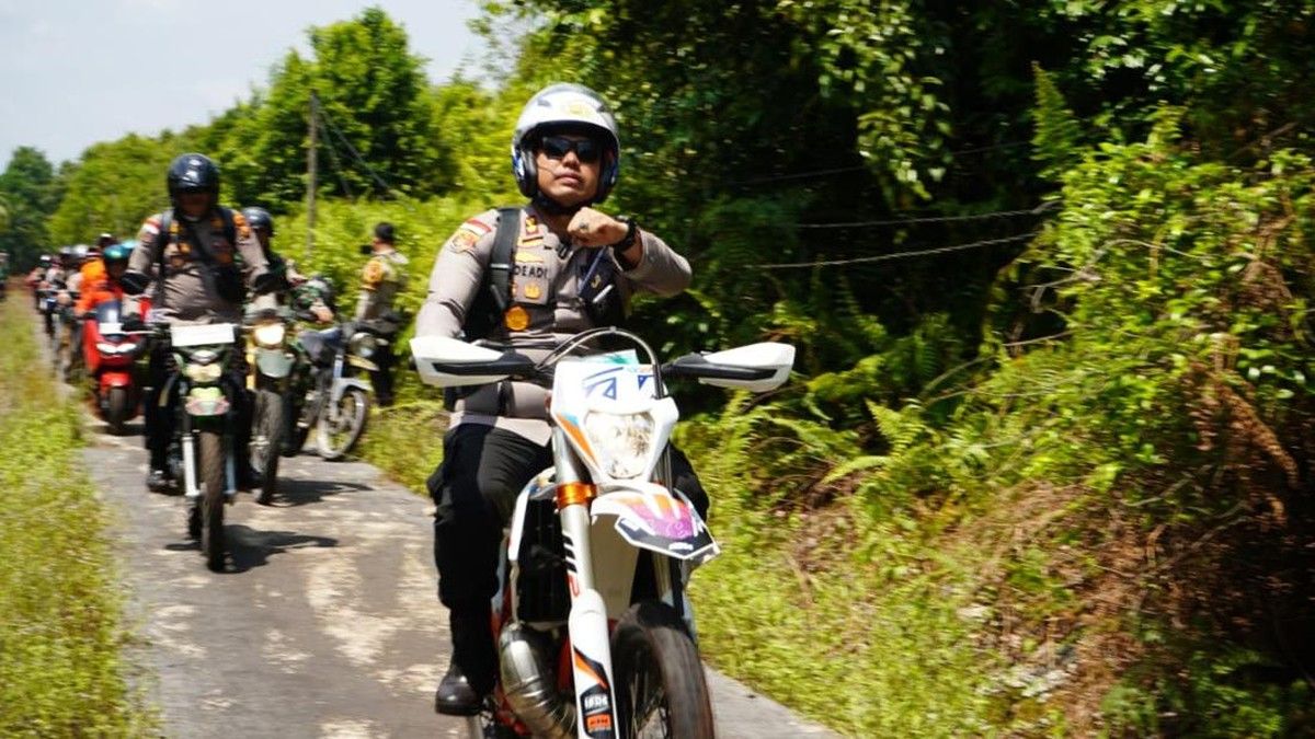 Kapolres Meranti Edukasi Warga Cegah Karhutla dengan Patroli Door to Door
