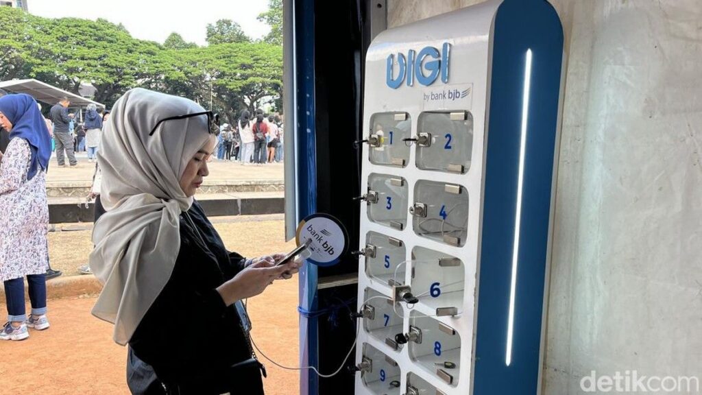 Bahlil Sebut Baterai NMC Jadi Strategi Dorong Insentif Mobil Listrik