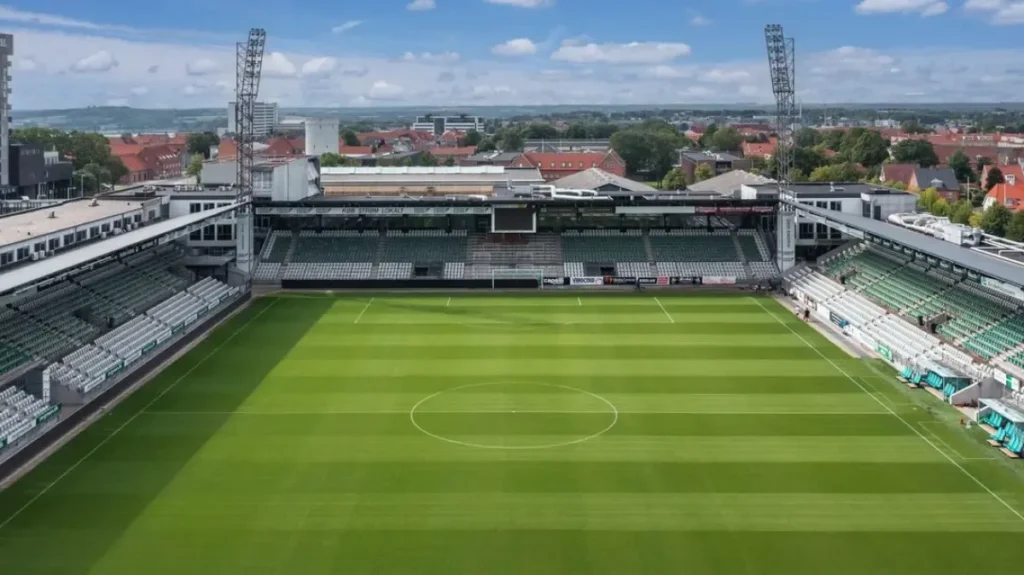 Viborg Tundukkan AGF Dua Satu Dalam Superliga Denmark
