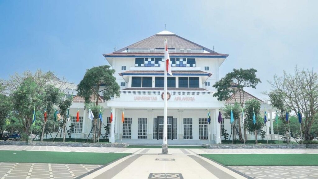 Universitas Airlangga Tegaskan Kebijakan Penggunaan AI bagi Mahasiswa Baru