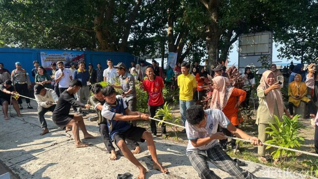 Dokter Imbau Penanganan Tepat Cedera Lomba Tarik Tambang