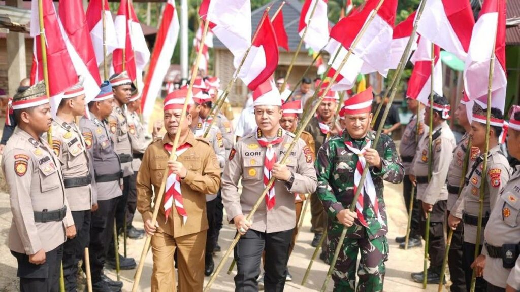 Polda Riau Salurkan Bansos dan Sarana Publik ke Desa Remote Rohul