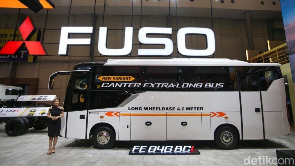 KTB Luncurkan Mitsubishi Fuso Canter Extra Long Bus di GIIAS 2026