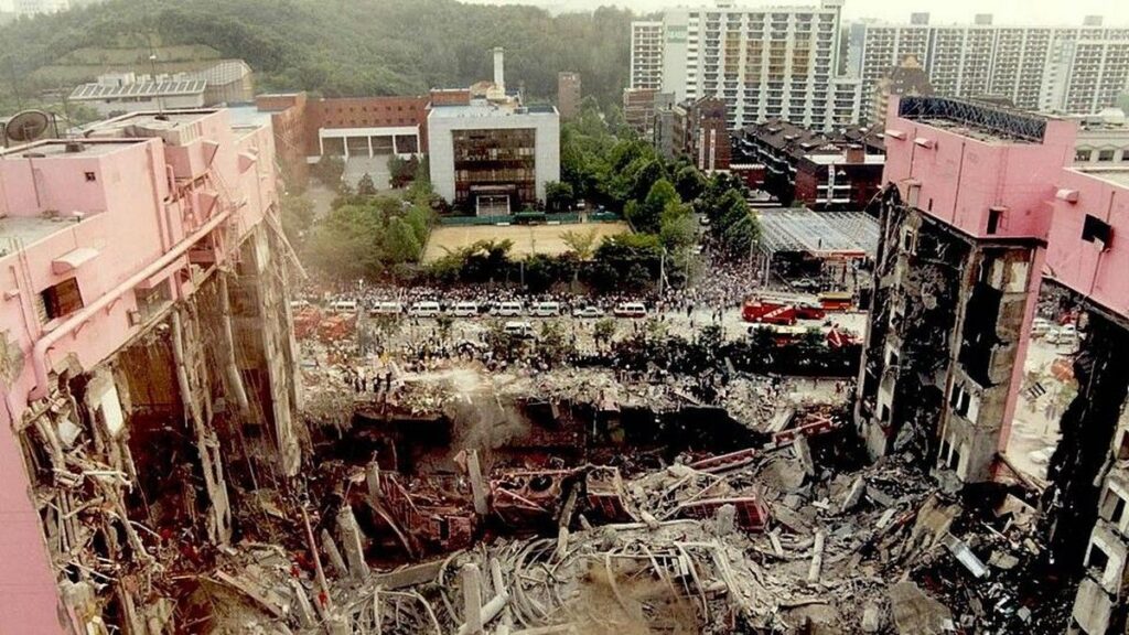 Tragedi Sampoong Department Store Munculkan Retakan Sebelum Ambruk