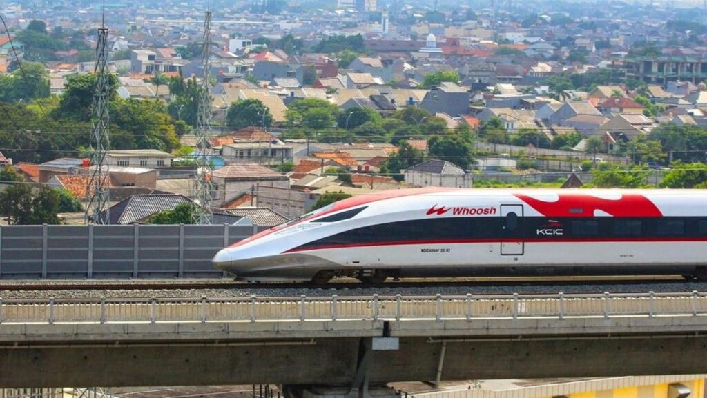 Kemenkeu Ambil Alih Utang dan Saham KCIC Kereta Cepat