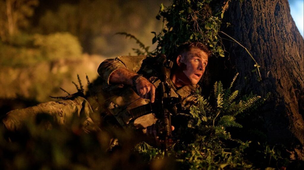 Bioskop Trans TV Tayangkan Film Land of Bad Malam Ini