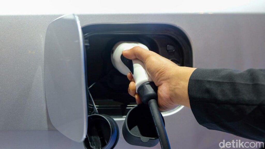 Harga Mobil Listrik Global Turun di Bawah Rata-Rata Mobil Hybrid