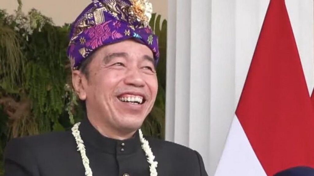 Jokowi Kenakan Baju Adat Bali Pada Peringatan HUT Ke-81 RI
