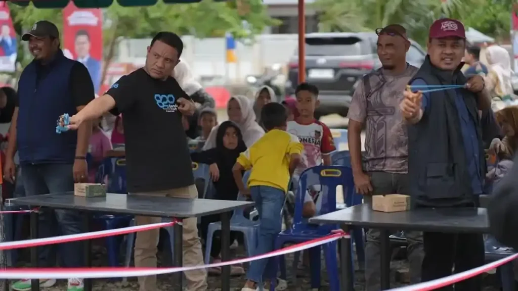 Banda Aceh Semarakkan HUT Ke 81 RI Lewat Lomba Dan Pembagian Bendera