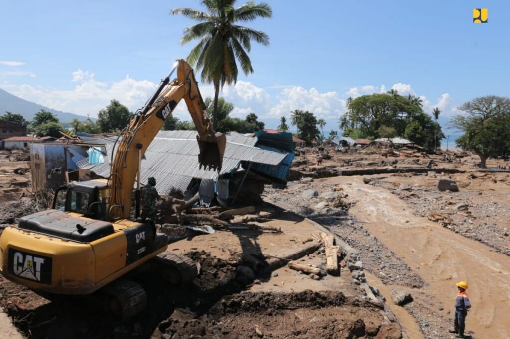 Gempa Magnitudo 7,7 Guncang Flores Indonesia, Evakuasi Diperintahkan