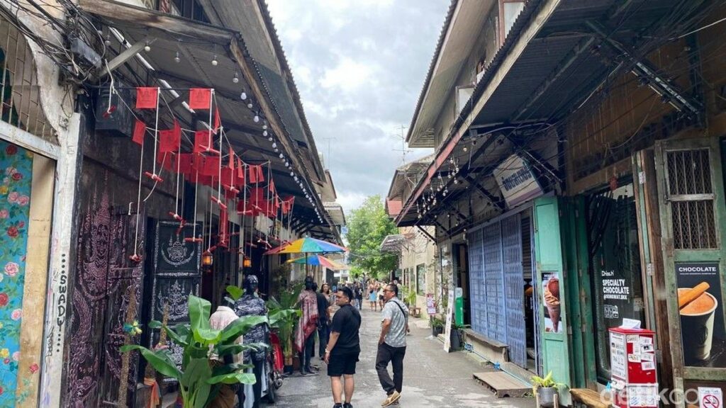 Song Wat Road Menjadi Distrik Gaul dan Destinasi Estetik Bangkok