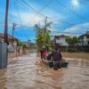 Puing Pagar Basko City Mall Menyumbat Drainase Kuranji Padang
