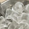 Sering Mengunyah Es Batu Berisiko Menandakan Gangguan Kesehatan Pagophagia