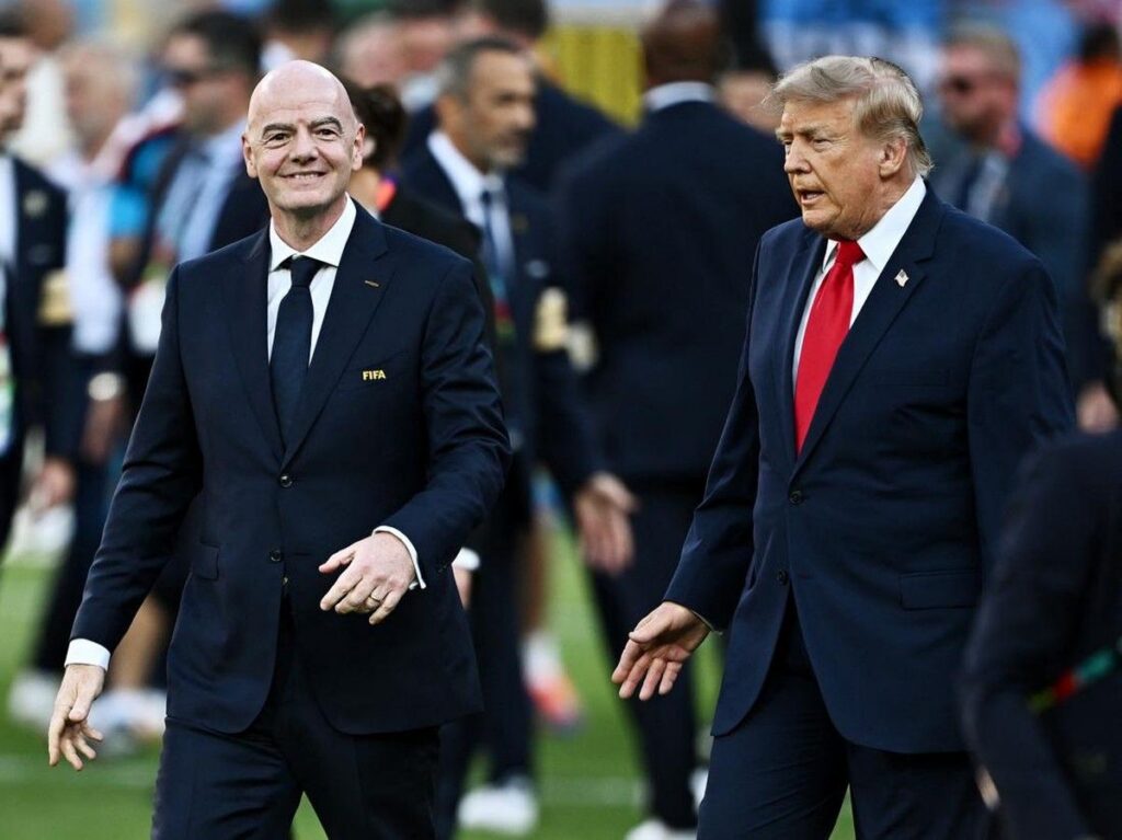 Donald Trump Peringatkan FIFA Soal Isu Pemecatan Gianni Infantino