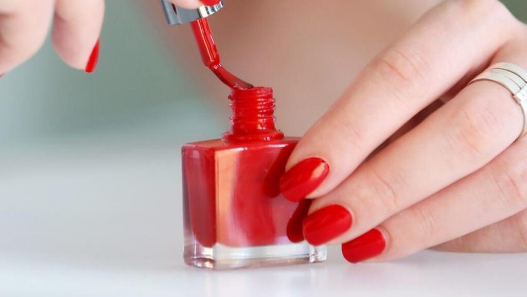 7 Ciri Kepribadian Penyuka Warna Merah Menurut Psikologi