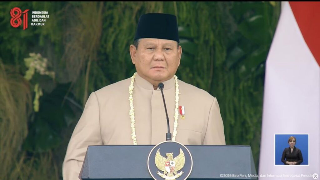 Prabowo Pimpin Upacara Penurunan Bendera HUT ke-81 RI di Istana