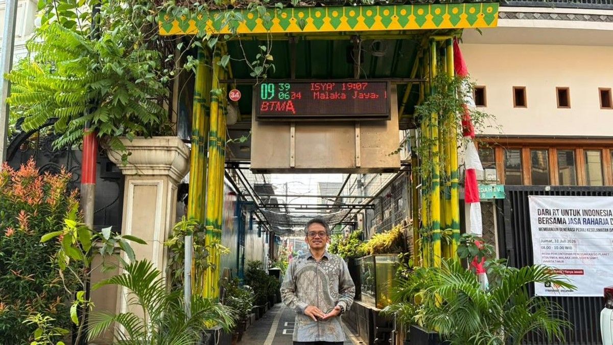 RT 08 RW 04 Malaka Jaya bangun lingkungan hijau berbasis biopori