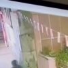 Polisi Selidiki Aksi Pria Berhoodie Bakar Bendera dan Bangunan