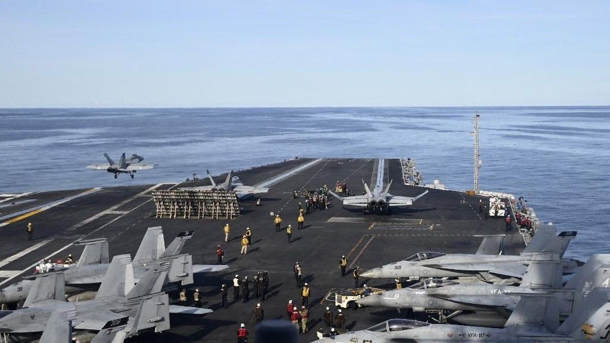 Trump Perintahkan Penggantian Sistem Peluncur Jet Kapal Induk AS