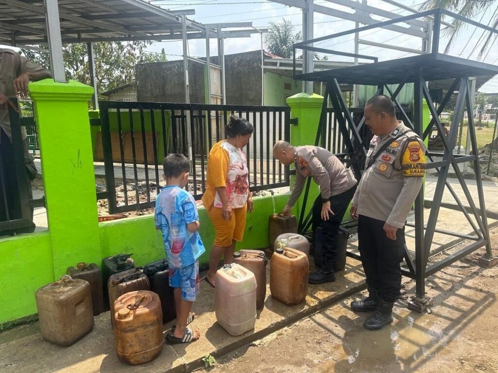 Polda Sumsel Bangun Sumur Bor Bantu Warga Sukarame Atasi Krisis Air