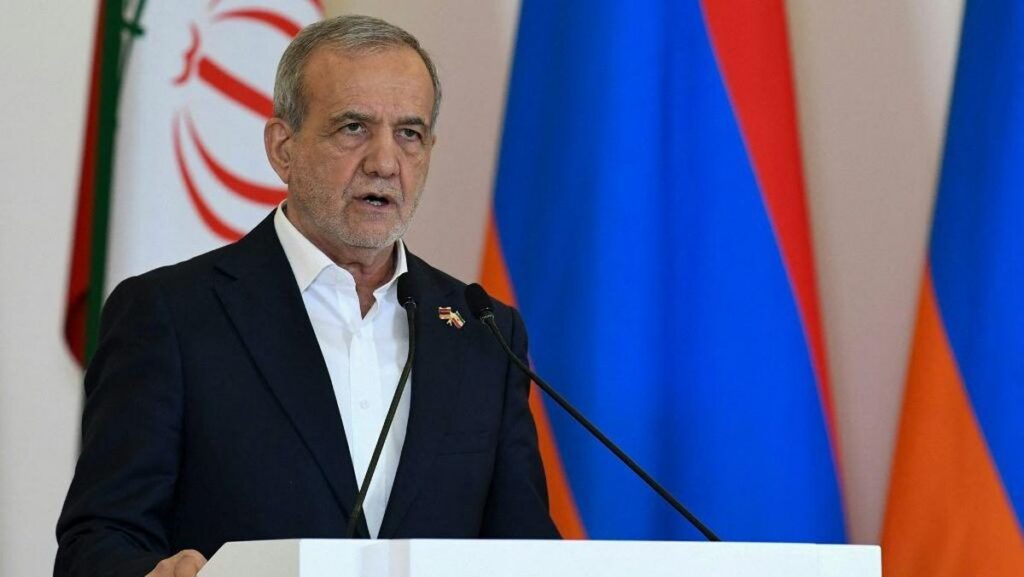 Presiden Iran Bantah Rumor Renggang dengan Mojtaba Khamenei