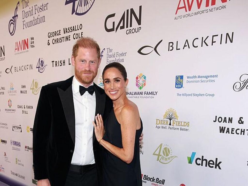 Meghan Markle Kenakan Anting Safir Mendiang Putri Diana di Kanada