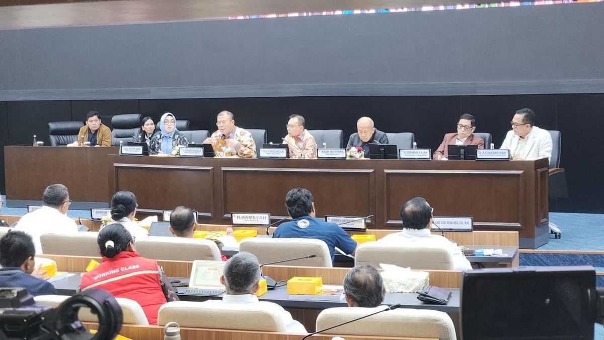 Buruh Minta DPR Tidak Terburu-buru Bahas RUU Ketenagakerjaan