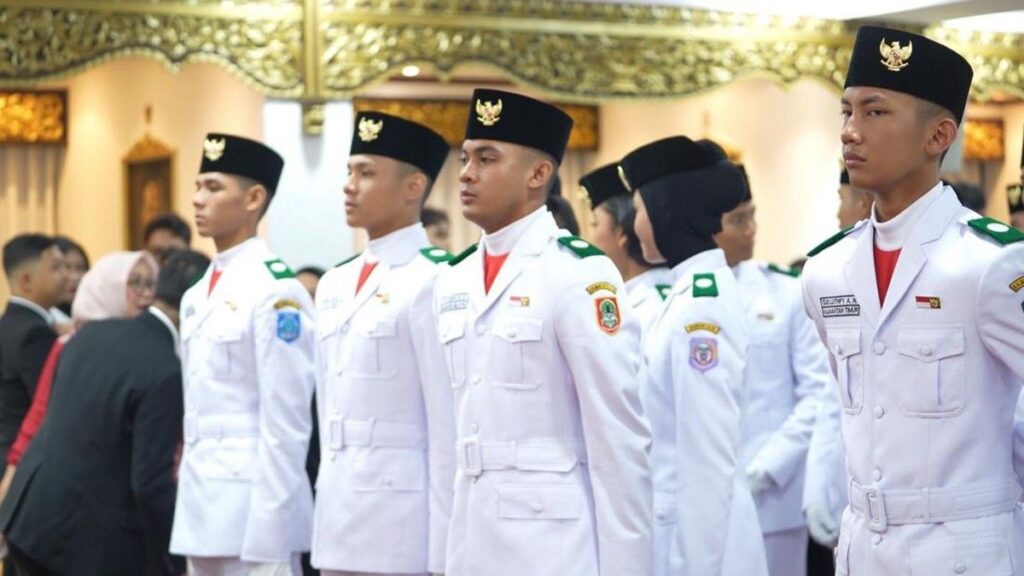 Sang Merah Putih diturunkan di Istana Merdeka 16.00 WIB