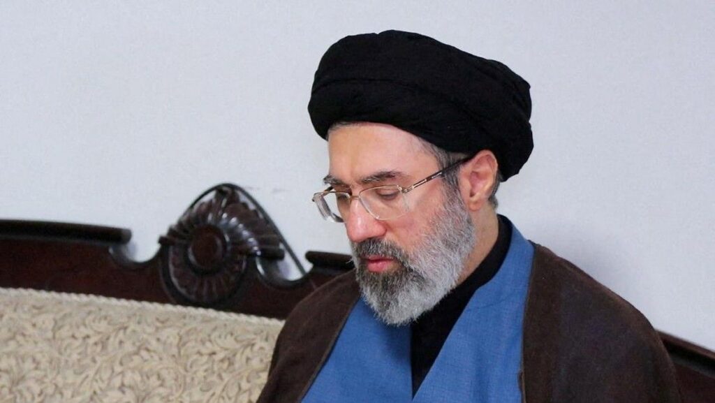 Presiden Iran Pezeshkian Bertemu Pemimpin Tertinggi Mojtaba Khamenei Bahas Isu Militer dan Ekonomi