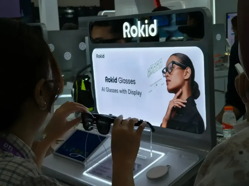 Denka Pratama Pamerkan Dua Kacamata Pintar Rokid di DTI CX 2026