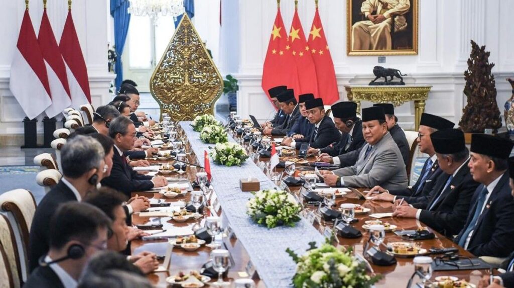 Perdebatan Kebijakan Industri dan Kepastian Hukum Investasi di Indonesia
