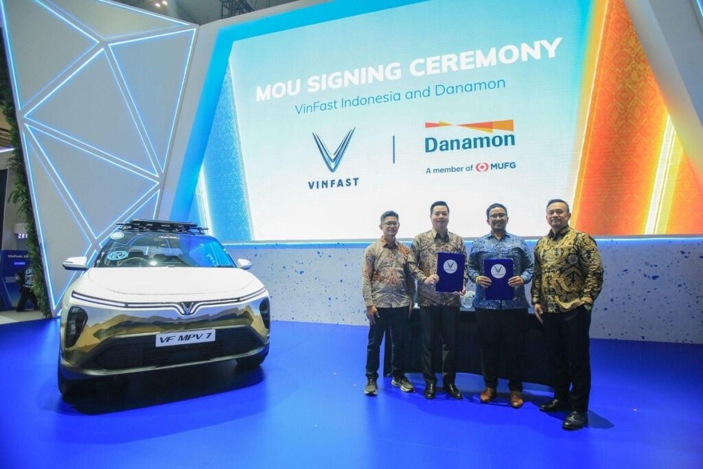 VinFast dan Bank Danamon Jalin Kerja Sama Pembiayaan Dealer