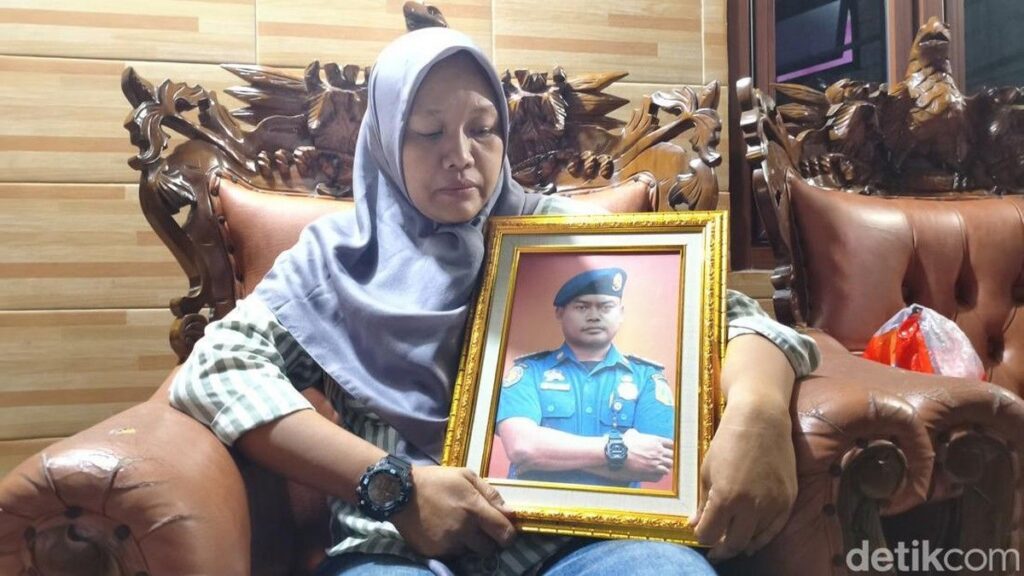 Petugas Damkar Andriyono Gugur saat Padamkan Kebakaran TPS Liar di Jaktim